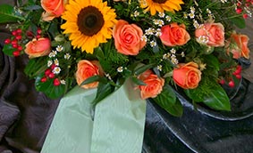Trauerfloristik | Die Blumenhexe | Ihr Blumenfachgeschäft in Hagenow